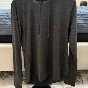 GAIAM Gray Relaxed Long Sleeve